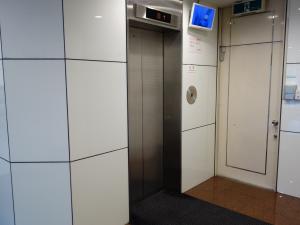マヤビル第２エレベーター
