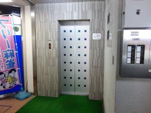 西川ビルエレベーター