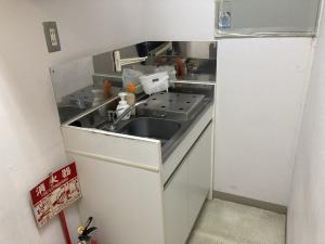 三愛ビル給湯室
