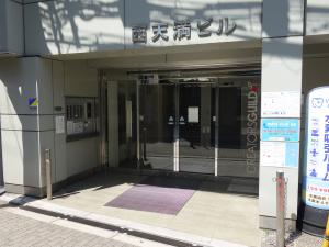 西天満ビルエントランス