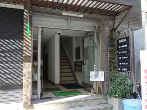 竹田ビルエントランス