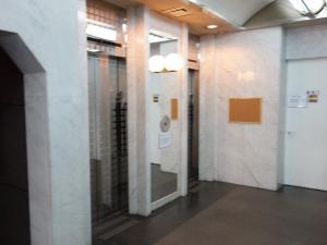 高六大阪ビルエレベーター