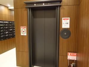 ＮＡＮＥＩ本町ビルエレベーター