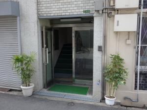 山口ビルエントランス