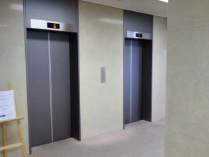 博労町野村ビルエレベーター