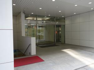 東京建物本町ビルエントランス