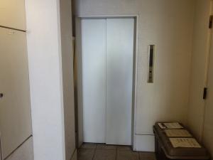 さくら本町橋ビルエレベーター