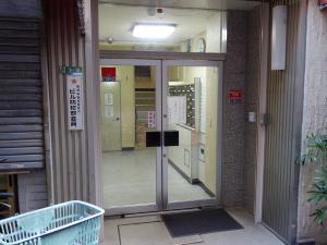 ＮＬＣ北梅田ビルエントランス