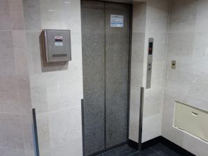 心斎橋アトリアムビルエレベーター