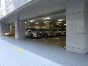 備後町野村ビル駐車場