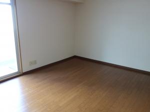 ＡＸＩＳサンファースト南森町室内