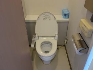 住友生命ＯＢＰプラザビル温水洗浄便座