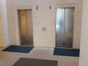 伏見町ＫＹビルエレベーター