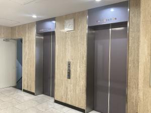新高麗橋ビル　1階エレベーター