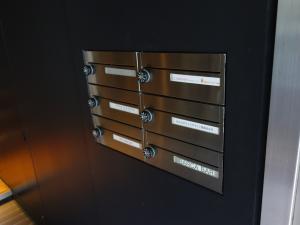 ＴＥＲＲＡＣＥ　ＭＩＮＡＭＩＳＥＮＢＡ（テラス南船場）ビルポスト