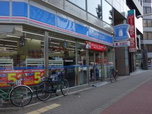 新大阪ローズビル１階店舗