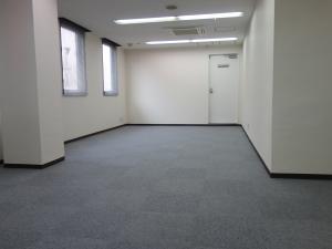 新大阪日新ビル室内