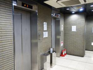 岡崎橋ビルエレベーター