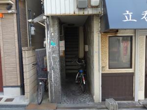 大新ビルエントランス