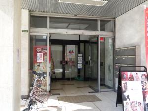 ＹＦＣ会館ビルエントランス