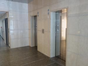 日販堂島ビルエレベーター