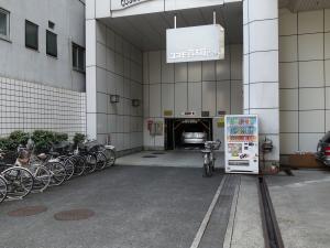 コスモ西本町ビル立体駐車場