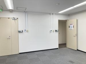 梅新ファーストビル　貸室内