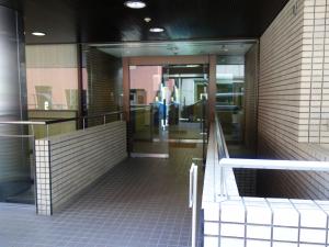 ＴＨＥ　ＴＡＮＡＢＥ　ＢＬＤＧ(ザ　タナベ　ビル)エントランス