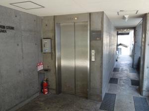 大阪坂倉ビルエレベーター