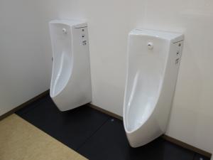 男子トイレ
