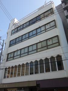 若狭ビル外観