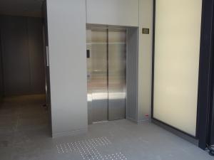 心斎橋ＭＴビル１階エレベーター