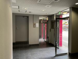 新道三光ビル　エントランス