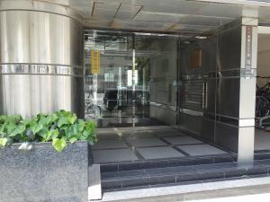 ヴェスタ堀江エントランス