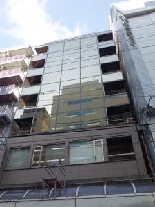 新和興産堺筋本町ビル外観