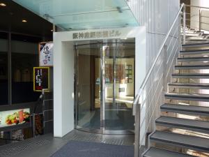 阪神産経桜橋ビルエントランス