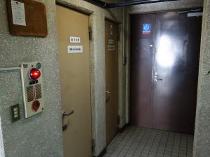 オカダウィーンビル共用トイレ