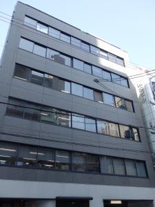 エアル本町ビル外観
