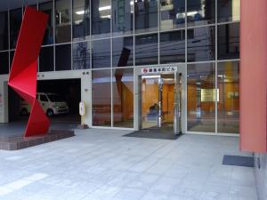 創建本町ビルエントランス