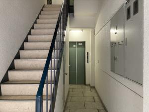 利栄ビル　エントランス