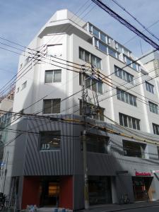 ウィングスＧＩＺＡビル外観