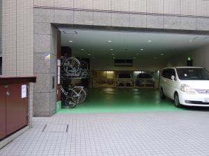イトーダイ靭本町ビル駐車場