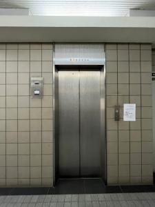 西脇ビル２号館　エレベーター