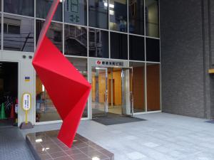 創建本町ビルエントランス