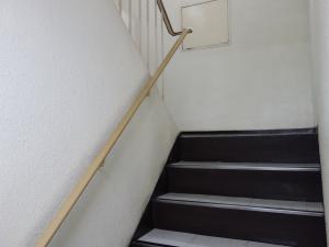 日宝天満橋ビル階段
