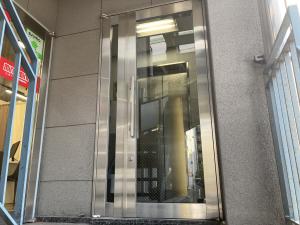 阿波座フジビル　正面入口