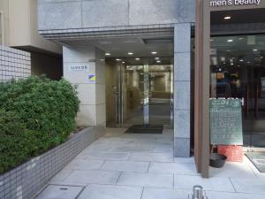 ＳＵＲＥ堂島ビルエントランス