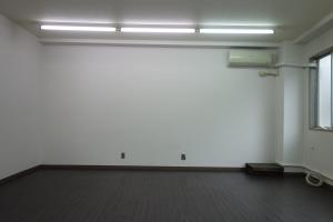 小川ビル室内
