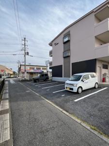 レジデンスイルオー　駐車場