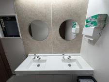 難波御堂筋ウエスト